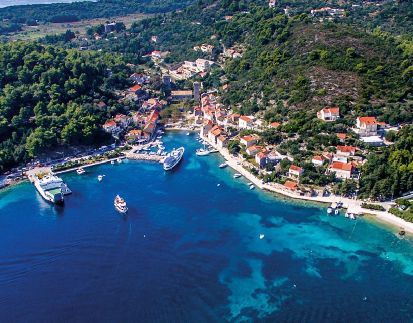 From Dubrovnik: Boat Tour to Kolocep, Lopud, & Sipan Islands - The crew and open bar: where the real comfort points are