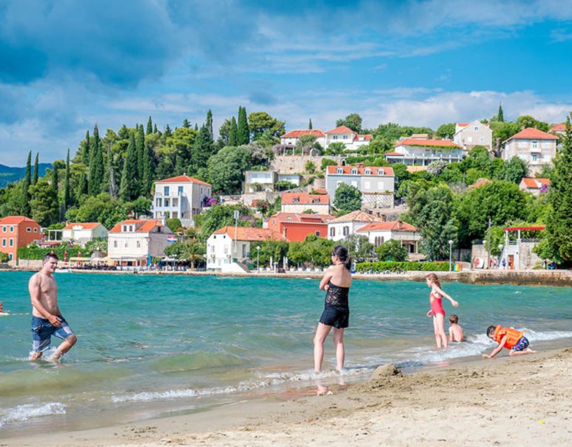 From Dubrovnik: Boat Tour to Kolocep, Lopud, & Sipan Islands - Lunch on the boat: fish, chicken, or vegetarian, plus drinks included
