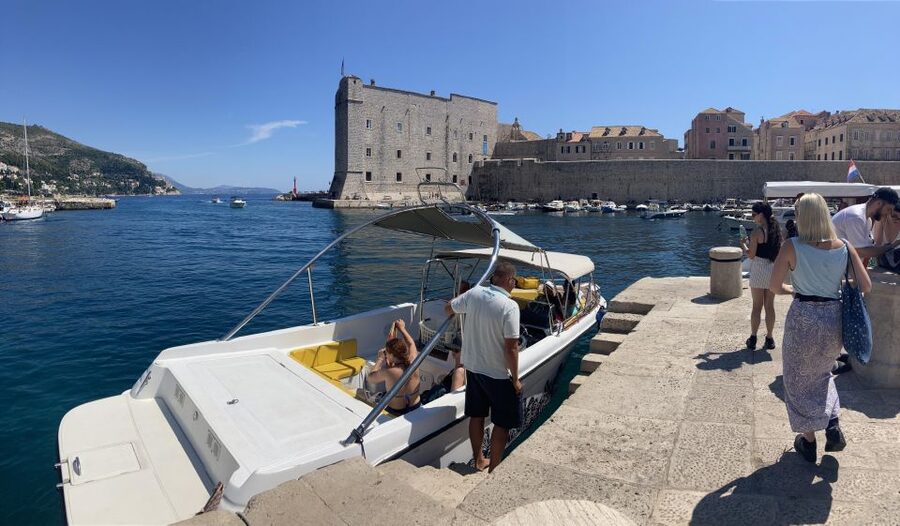From Dubrovnik/Cavtat: Blue Cave, Sunj Beach Speed Boat Tour - Where the tour can change in colder months (and where toilets usually are)