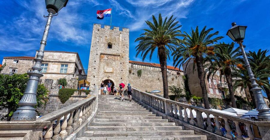 From Dubrovnik: Island of Korčula with wine tasting - Orebić to Korčula by ferry: the transfer that feels like part of the day