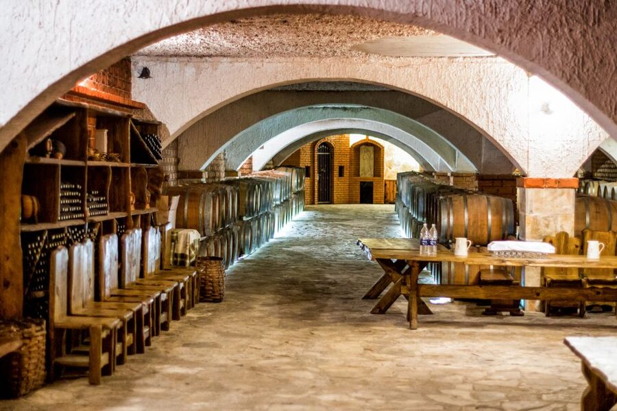 From Dubrovnik: Island of Korčula with wine tasting - Wine tasting at Bartulović: what’s included, and why it’s worth the wait