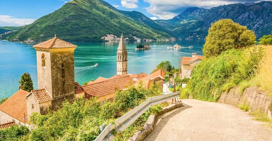 From Dubrovnik: Montenegro Day Trip - Entering Montenegro from Dubrovnik without the headache