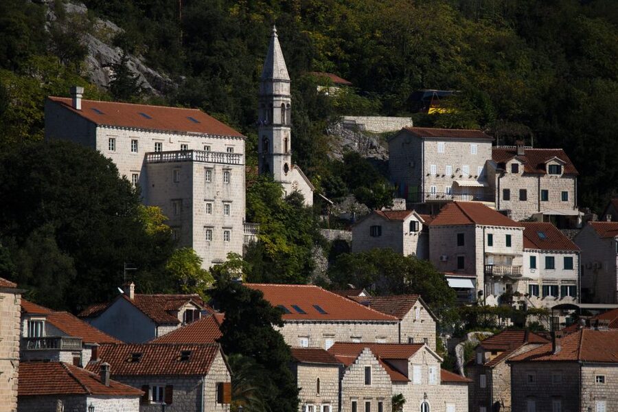 From Dubrovnik: Montenegro Highlights Day Tour - Practical logistics: passport, luggage rules, and timing