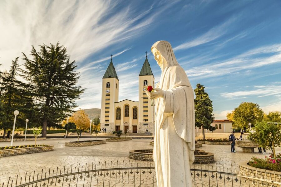 From Dubrovnik: Mostar and Medjugorje Full-Day Tour - Medjugorje: Pilgrimage Atmosphere and Time at the Church Area