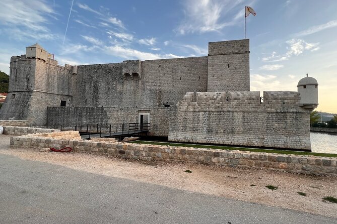 Full Day Tour to Split - Entering Diocletian’s Palace in Split: Cellars First, Then the Sacred Heart