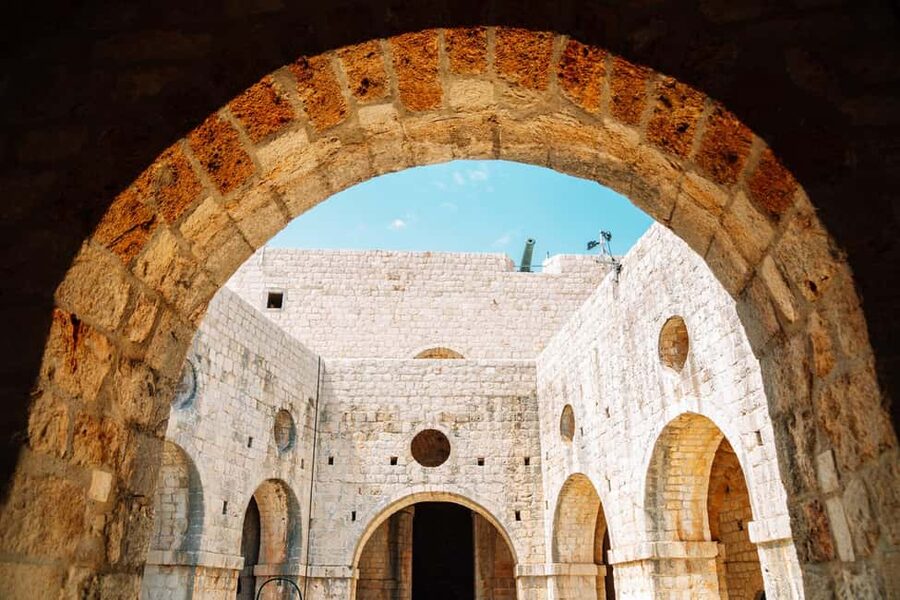 Game of Thrones Shooting Locations Guided Walking Tour - Meeting at Nautika: How the Tour Starts in Real Dubrovnik