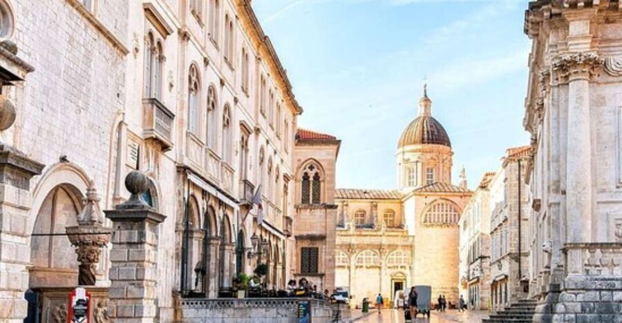 Group tour: Dubrovnik Walking Tour (1h duration, 9:30am, 6pm - Rector’s Palace: When a Landmark Becomes Meaningful