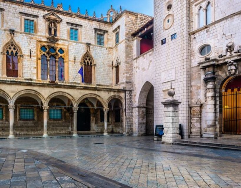 Group tour: Dubrovnik Walking Tour (1h duration, 9:30am, 6pm - Meeting at Pile Square: The Start That Keeps You Moving
