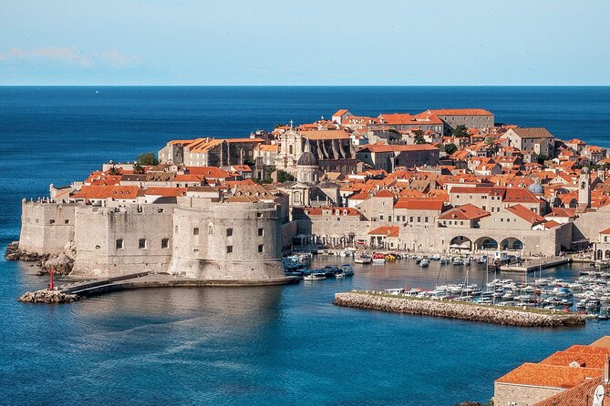 Guided Tour to discover Dubrovnik's Old Town, by day or night - Game of Thrones filming locations, without turning the day into a scavenger hunt