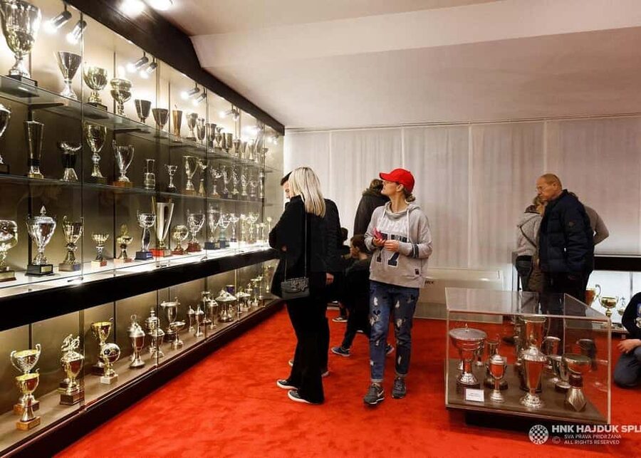 Hajduk Split Stadium Tour: An Unforgettable Experience - Press room: the coach’s place is a fun photo moment
