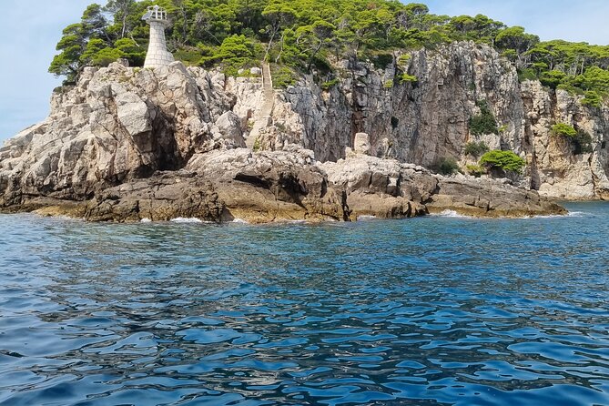 Half-Day Elafiti Islands Private Speed Boat Tour by Quicksilver 675 - Stop 1: Dubrovnik panorama from Gruž, with bridge views and the island-of-ghosts story
