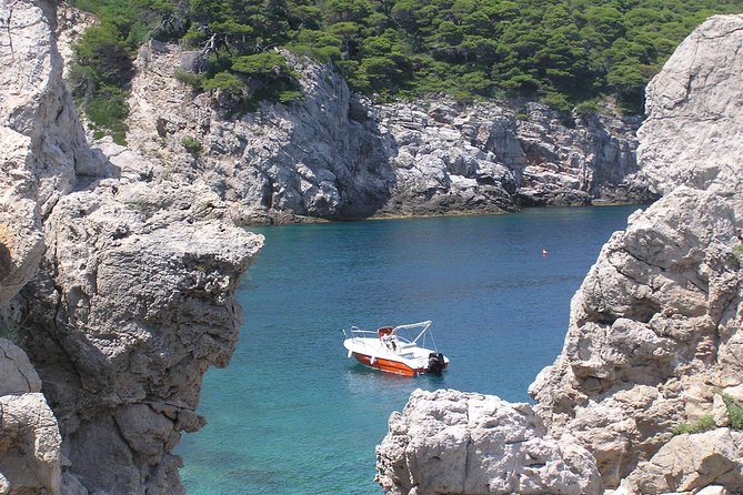Half-Day Private Elafiti Island Boat Tour - Meeting in Dubrovnik: pickup that helps you dodge seasonal traffic