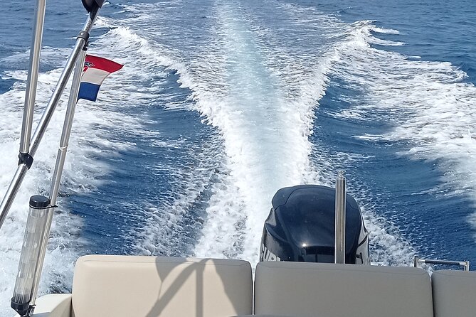 Half-Day Private Speed Boat Tour in Dubrovnik on Elaphiti Islands - Slow Sailing Along Outer Coasts: The Scenic Buffer Between Water Stops