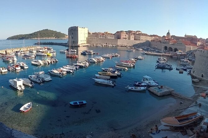 Historic Walk with Game of thrones details in Dubrovnik - Franciscan Square, Big Onofrio Fountain, and the Old Pharmacy Stop