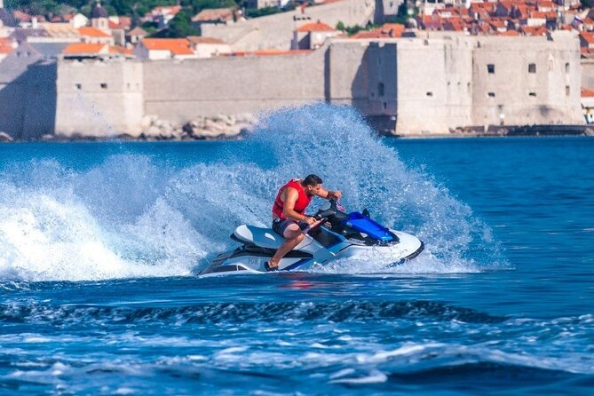 Jet Ski Rent 2h - Dry bags, fuel, and what you don’t need to bring