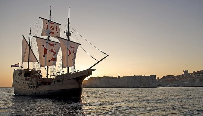 Karaka - The Best Dubrovnik Sunset Cruise (adults only) - Meeting Mali Muo with the right expectations (and how to find the ship fast)
