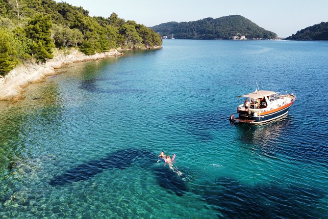 Luxury Elaphite Islands half day Cruise with lunch Apreamare - Elaphiti Islands: the easy antidote to Dubrovnik crowds
