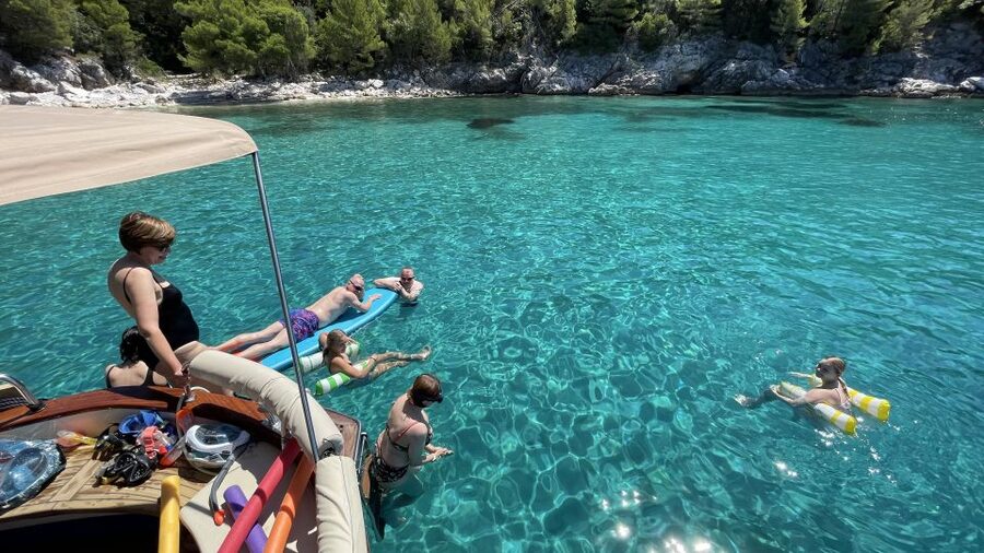 Luxury Private Boat Tour to Elaphiti Islands (4 hours) - Caves, cliff jumping, and the kind of stops that feel private