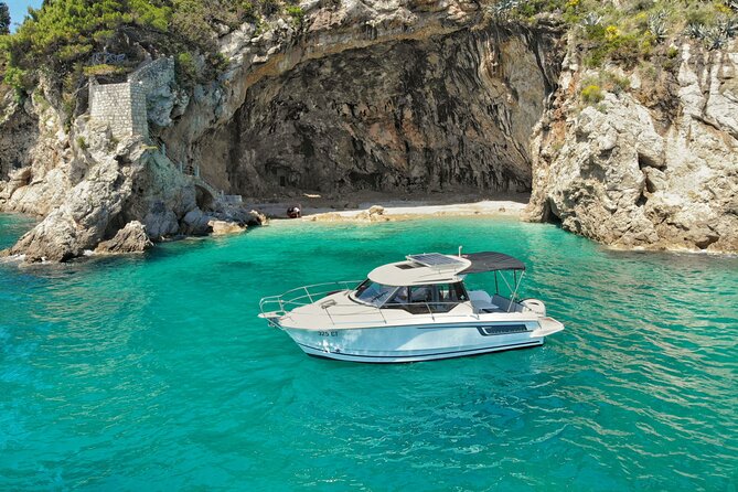 Luxury Private Boat Trip to the Elaphiti Islands from Dubrovnik - Lopud (and its botanic garden): lunch break on an island built for strolling