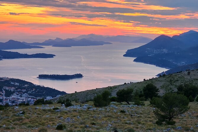 Luxury Sunset Tour with Wine Tasting - How the flow works: timing, stops, and what to expect on the road