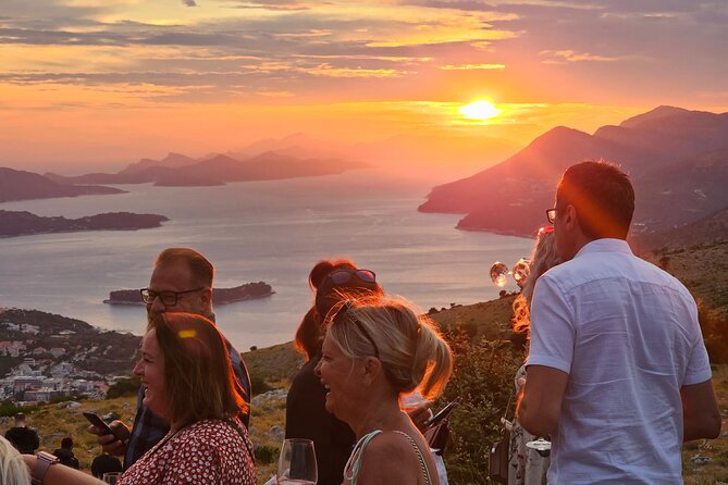 Luxury Sunset Tour with Wine Tasting - Practical tips before you book this sunset wine tour
