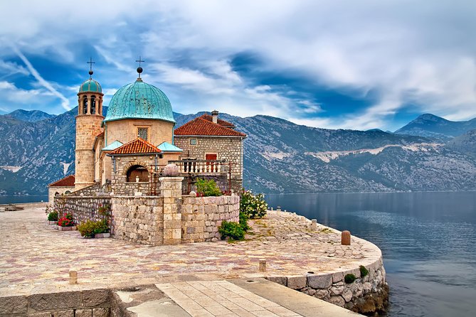 Montenegro Bay Cruise with Lunch on the Boat day trip - Montenegro Bay Cruise with Lunch: the real rhythm of the day