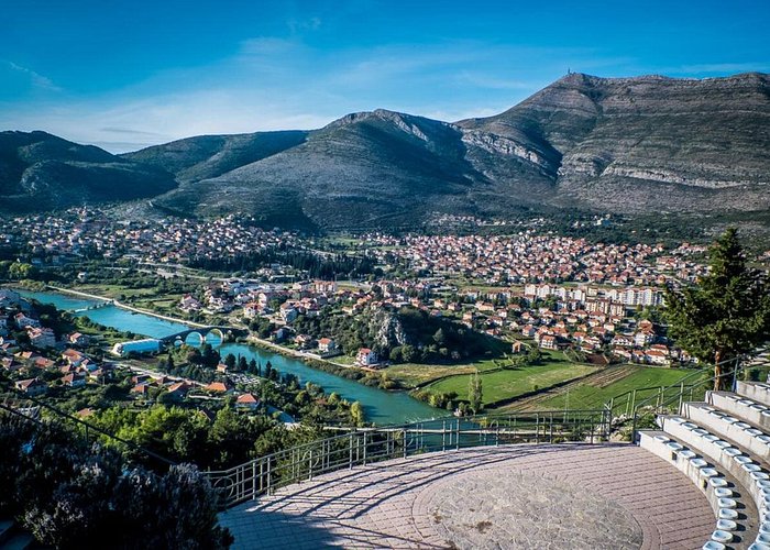 Montenegro & Bosnia in 1day: 2 Countries Day Tour from Dubrovnik - Hercegovacka Gracanica: the panoramic climb that fixes your perspective