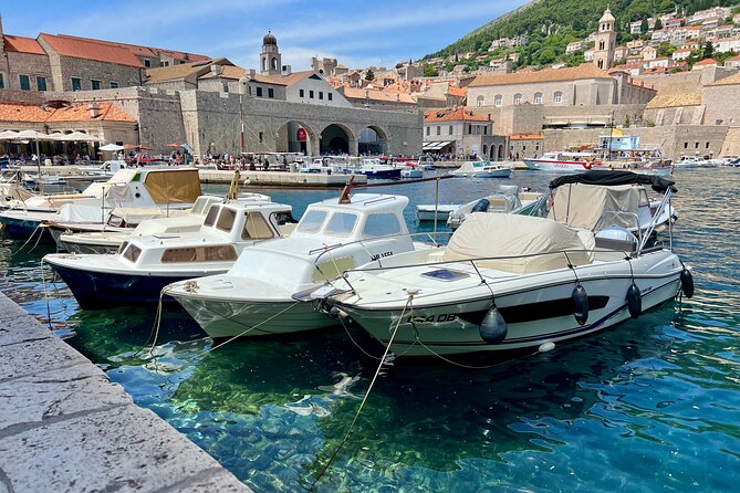 Old Town Dubrovnik Food Tour of 10+ Authentic Croatian Tastings - Stop 3: Wine bar tasting with local cheese, prosciutto, and Dalmatian wine