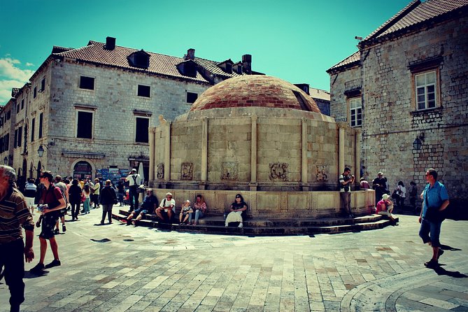 Old Town Secrets Walking Tour - Starting at Amerling Fountain, ending on Stradun