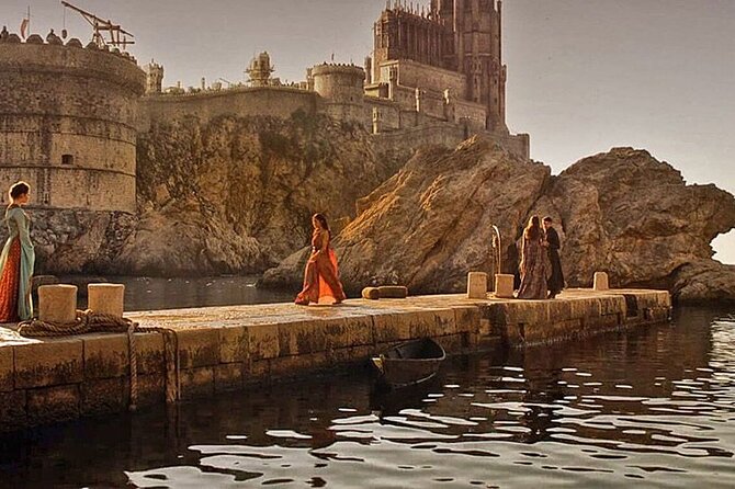 Panorama of the old town ( sunset, game of thrones locations) - Sunset Boat Panorama: Dubrovnik’s Walls, From a Way Fewer Angles