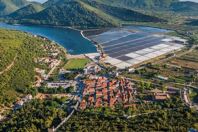 Peljesac and Ston Private Wine Tour with Tastings from Dubrovnik - Ston’s Medieval Walls and Salt Pan Area: Coffee Break With Big-Scale Views