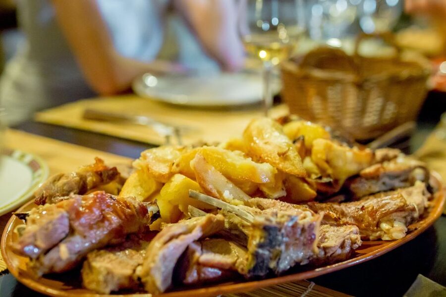 Pelješac Full-Day Wine and Food Tour from Dubrovnik - Marenda in a Konoba: The Brunch-That-Feels-Like-a-Local-Supper