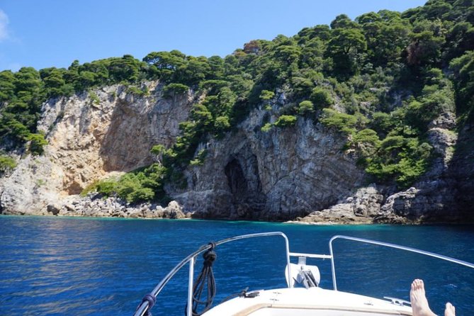 Private 4 Hours Blue Cave & Shunj Sandy Beach Experience - Why this private Elaphite Islands boat beats a crowded day