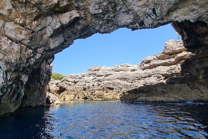 Private boat tour to Elafiti islands and south part of Mljet 8h. ALL INCLUDED - Mljet’s south bays: Limuni Bay, Saplunara Bay, and the sandy beach