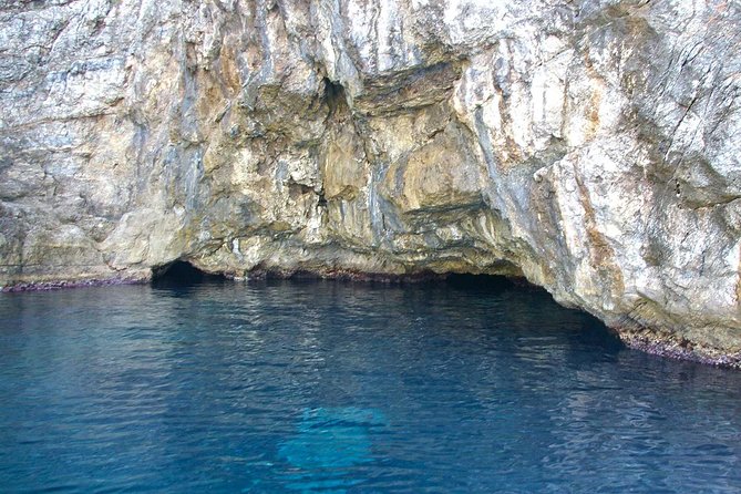 Private Boat Tours Dubrovnik Elaphiti islands & Blue cave - Lopud: a quieter island break with historic-looking streets