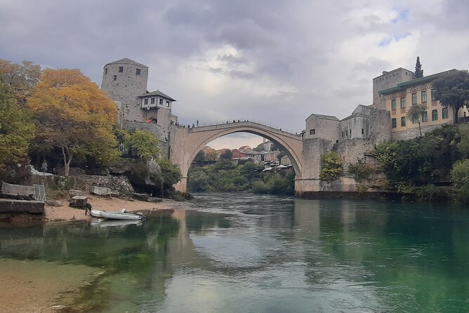 Private Day Tour to Mostar, Pocitelj and Kravica Waterfalls - Stop 3: Mostar Old Bridge Area, Bazar Break, and Lunch Window