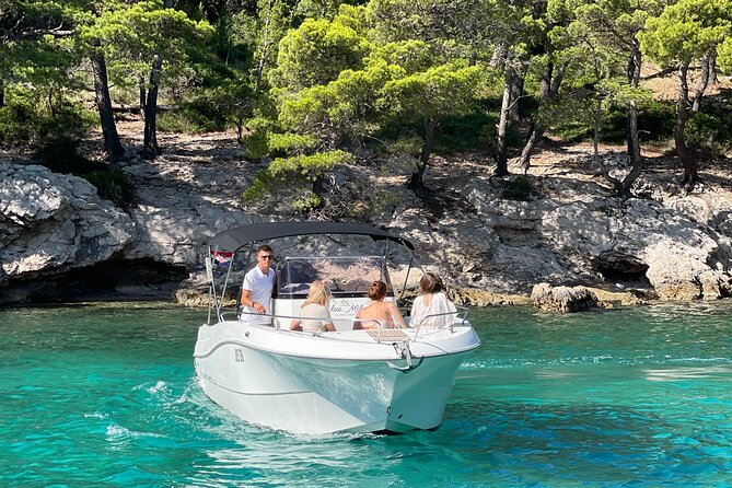 Private Full-Day Tour of Elaphiti Islands by Speedboat - On-Board Comfort: What’s Included and Why It Matters