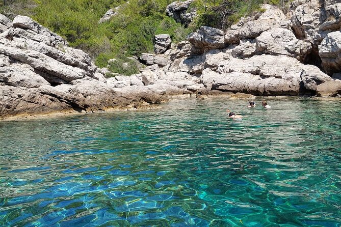 Private luxury speedboat tour-Islands, caves, beaches, snorkeling - Mljet National Park option: Limuni beach, Odysseus cave, salty lakes