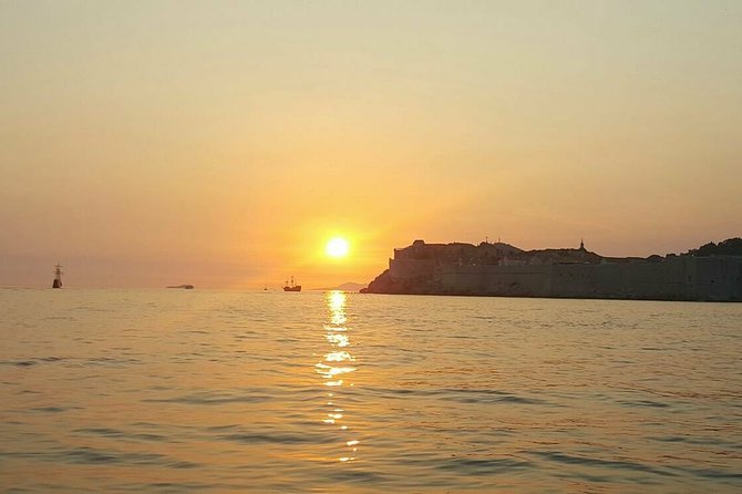 Private romantic Sunset tour - Lazareti by sea: quarantine history without the museum fatigue