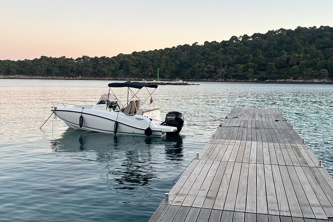 Private Speedboat Tour | Caves Beaches Islands and more - Sipan and the Elaphiti Island “Luka” Bay: Big Views and Swimming Options