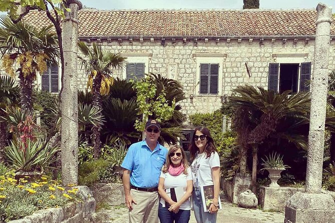 Private Total Game of Thrones Day Trip - Old Town Highlights and the Walk of Shame Photo Moment