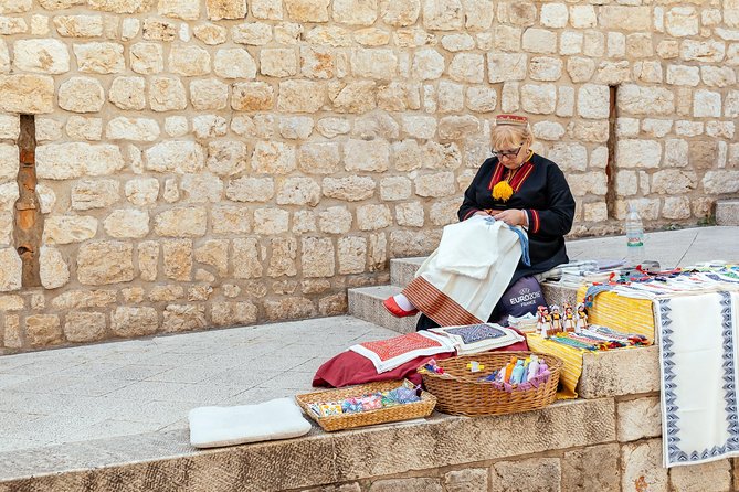 PRIVATE TOUR: Highlights & Hidden Gems of Dubrovnik With Locals - CO2-neutral by offset: a small comfort that matters