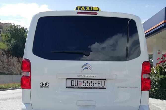 Private Transfer by 8 seats van from and to Dubrovnik Airport - Meet Your Driver at the Airport or Your Hotel (No Guessing)