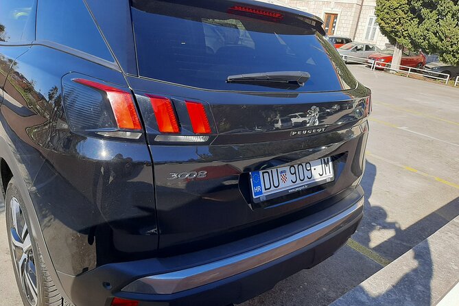 Private Transfer Service in Dubrovnik - Meeting spot without the guesswork: name placard + practical pickup
