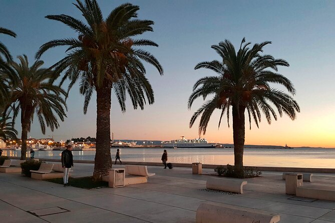 Private Transfer to Split from Dubrovnik - Pickup in Dubrovnik: sign, comfort, and real timing