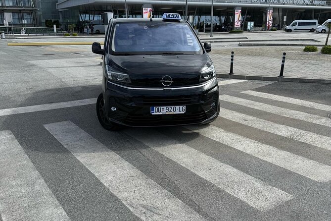 Private Transfers from Dubrovnik Airport to Hotels - Airport Pickup Details: Waiting Time and Name-Tag Meet-and-Greet