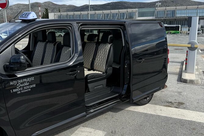 Private Transfers from Dubrovnik Airport to Hotels - Drivers and Service: Early Arrival, Friendly Help, Clean Vehicles