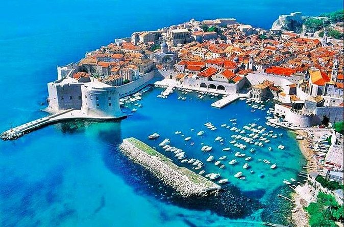 Private Walking Tour through the Old Town of Dubrovnik - Walking Comfort and Timing: Small Stops, Real Footpower