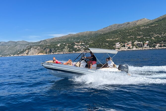 Rent a Rib - half day - without skipper - On-board comfort: what’s included beyond the basics