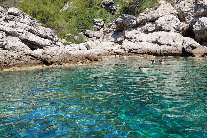 Rent a small boat without skipper - explore the islands and find hidden caves - Transfers and Comfort: Air-Conditioned, Not an Afterthought